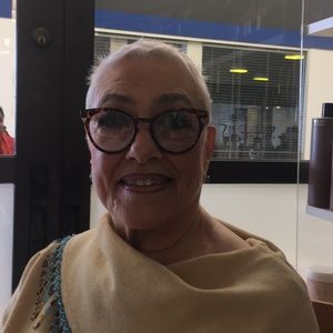 Meet your Posher, Sharon